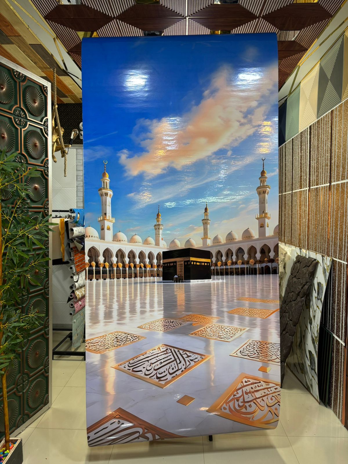 SELF-ADHESIVE UV MARBLE ROLL